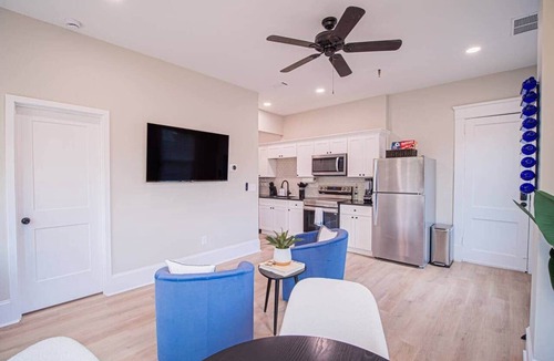 Marietta Apartment | The Maison at Marietta Square