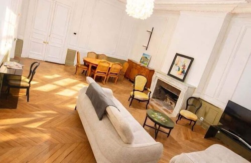 Poitiers Apartment | The Majestic - Poitiers