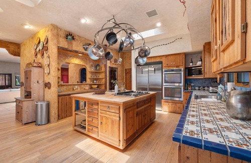 Desert Hot Springs Villa | The Majestic Manor at The Bubbling Wells Oasis