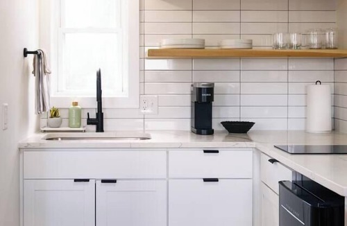 Chambersburg Apartment | The Mane & Co - No. 2