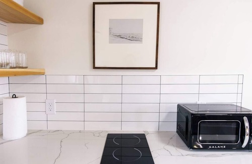 Chambersburg Apartment | The Mane & Co - No. 2