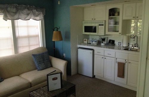 Parrot Cove House | The Mango Inn Bed & Breakfast