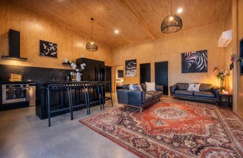 Mangakino House | The Mango Shed