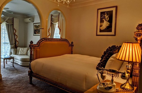 North Tamborine Hotel | The Manor