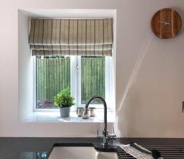 Earls Barton House | The Manor Barn