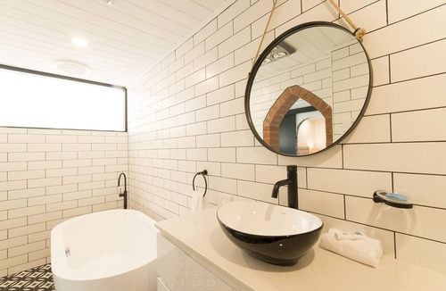 Basket Range Bed & Breakfast | The Manor Basket Range