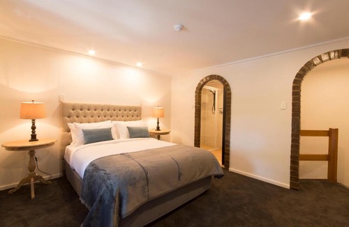 Basket Range Hotel | The Manor Basket Range