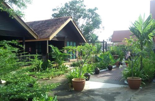 Kampong Raja Resort | The Manor Beach Resort Besut