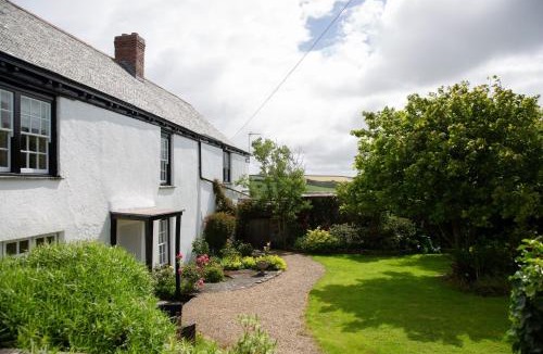 Bude House | The Manor