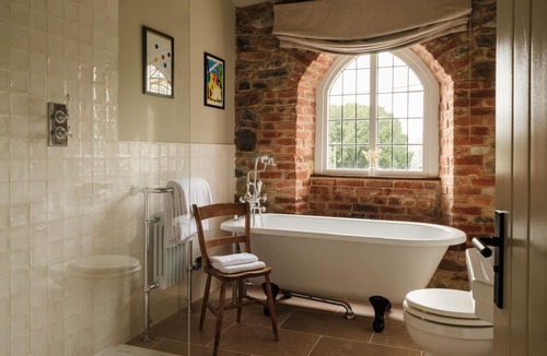 Ditcheat Hotel | The Manor House Inn