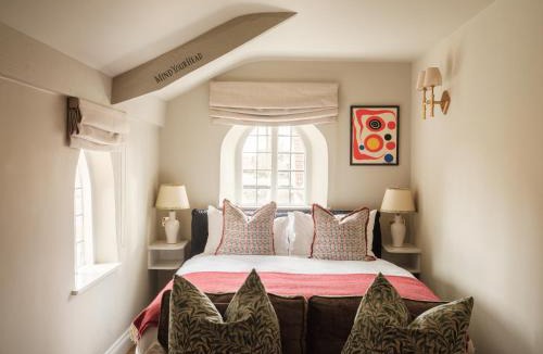 Ditcheat Hotel | The Manor House Inn