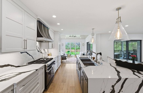 Lexington House | The Manor House - No Clean Fee