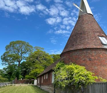 Bilting Villa | The Manor Pen