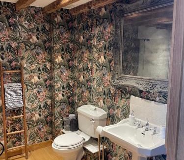 Bilting Villa | The Manor Pen