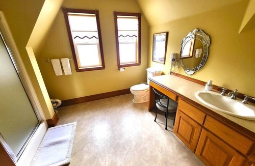 Lake Stevens Bed & Breakfast | The Mansion Inn