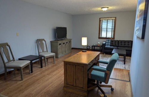 Lewis Center House | The Manx Manor - Fire Pit - 1.1 Acres