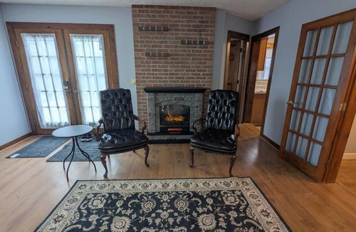 Lewis Center House | The Manx Manor - Fire Pit - 1.1 Acres