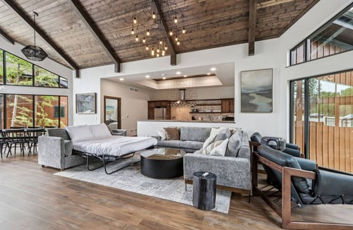 Lake Delton Cabin | The Maple at Treetop Villas