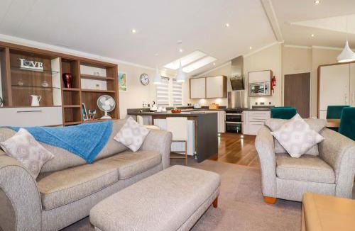 Hewas Water House | The Maples 44