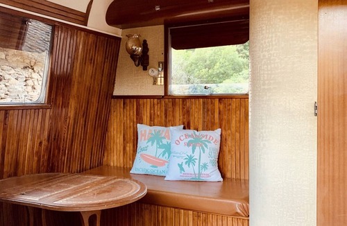 Castelnau-de-Brassac House | The Maquis Caravans 🌲🦌🌳