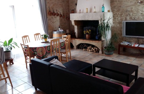 Villandraut Cottage | The MarieJo house, located in the heart of a pretty village, Villandraut