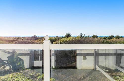 Ocean Shores Apartment | The Marietta at Judith Ann Inn