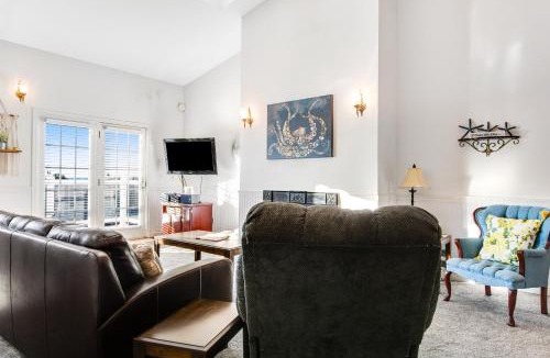 Ocean Shores Apartment | The Marietta at Judith Ann Inn