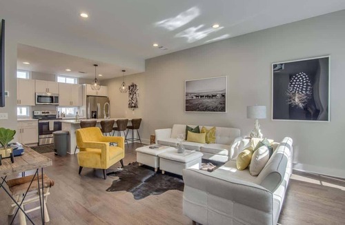 Historic Waverly Condo | The Marigold - Walkable to Food and Shops