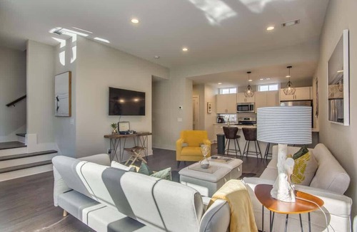 Historic Waverly Condo | The Marigold - Walkable to Food and Shops