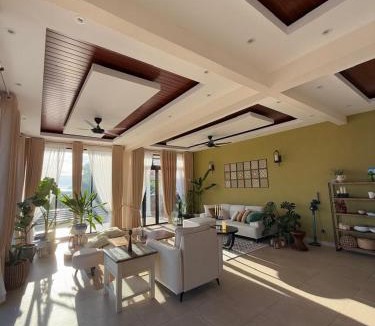 Gua Villa | The Marina View