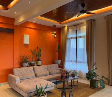 Gua Villa | The Marina View