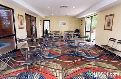 West Yarmouth Hotel | The Mariner Resort on Cape Cod!