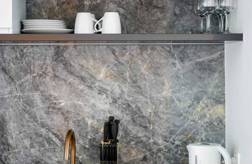 West Melbourne Apartment | The Marker - Trendy Executive CBD Apt with parking