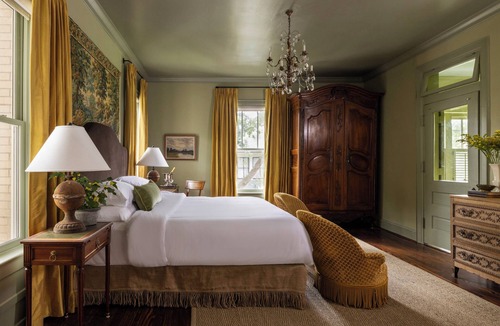 Montrose Hotel | The Marlene Inn