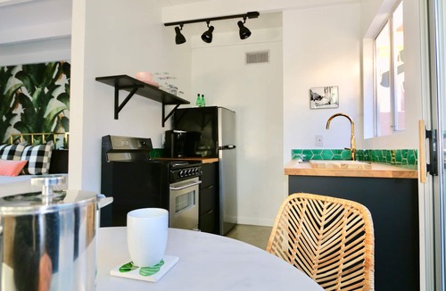 Warm Sands Hotel | The Marley by AvantStay