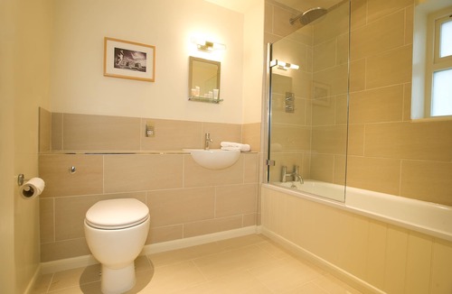 Lyddington Hotel | The Marquess Of Exeter