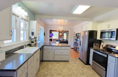 Lebanon House | The Marshall Cottage, your home away from home