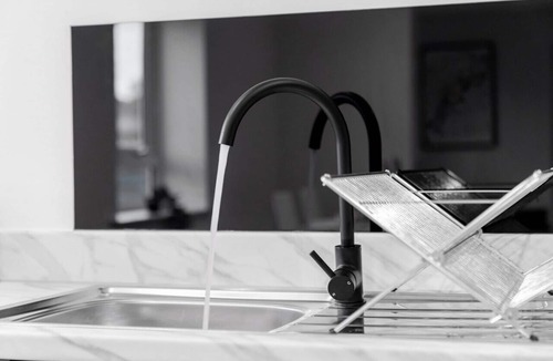 Smethwick Apartment | The Marsons Collection - 2 Bed Apartment- Parking