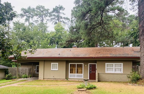 Lufkin House | The Martin Cottage! Located a block from St. Luke's- few minutes from downtown!