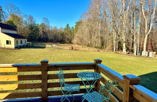 New Kent House | The Martin House: Historic 1 Br Cottage