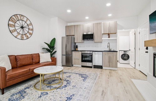 Martinez Apartment | The Martinez Oasis