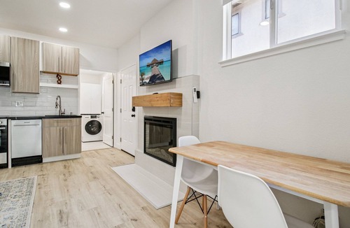 Martinez Apartment | The Martinez Oasis