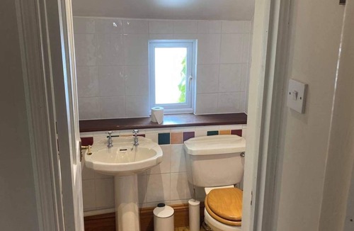 Langford Budville Bed & Breakfast | The Martlet Inn