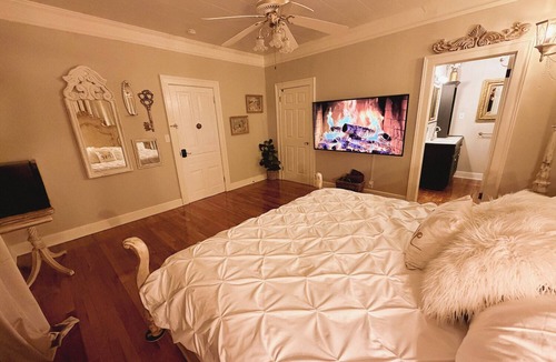 Abbeville Bed & Breakfast | The Matron Room at The Deodara