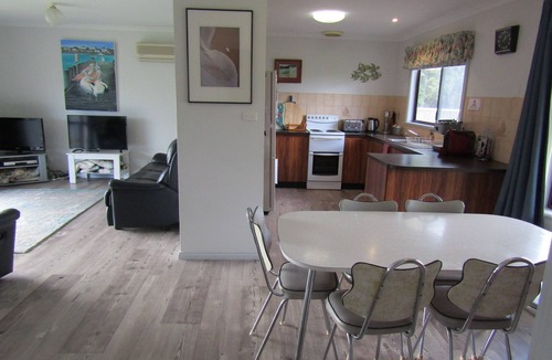 Port Vincent House | The Matt Shack - Off Peak Special!