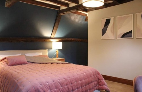 Vattetot-sous-Beaumont Bed & Breakfast | The Maupassant bedroom in the authentic and newly renovated cottage La Chaumière Normande