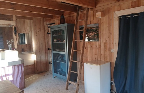 Saint-Sever-du-Moustier House | The maverick's cabin