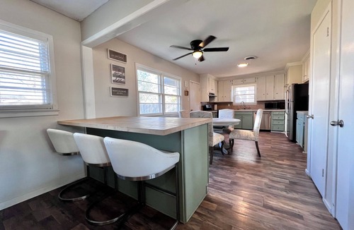 Lubbock House | The MaxWell Home, A Peaceful House in the Medical District near Texas Tech