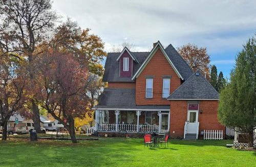 Elgin Bed & Breakfast | The Mays Place Bed and Breakfast