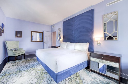 Cary Hotel | The Mayton